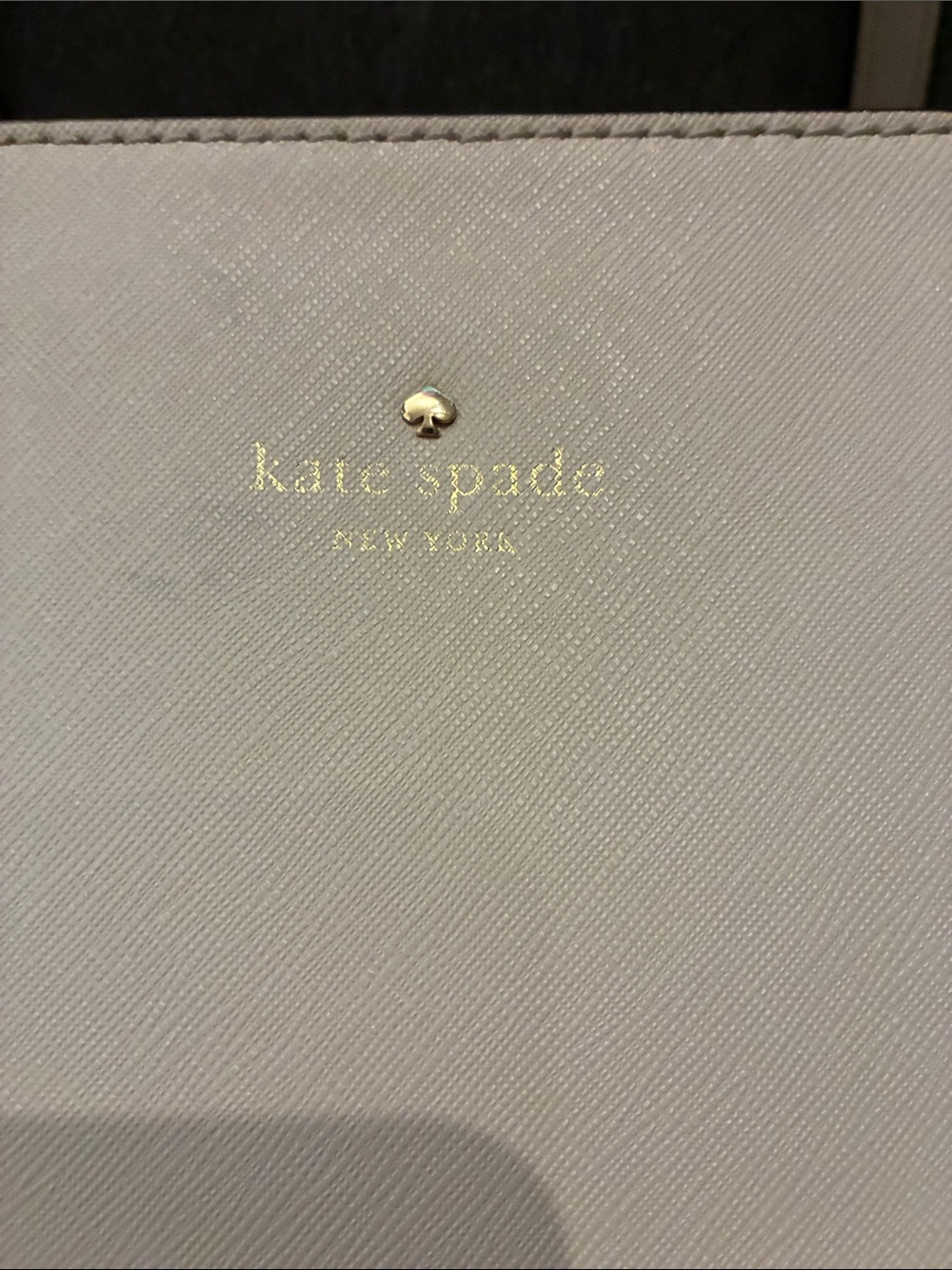 kate spade blush pink tote with gold logo call out peeling on handles - Picture 3 of 9